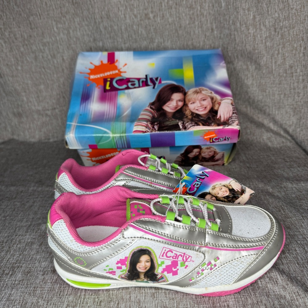 Nickelodeon iCarly Girls Metallic Silver Pink Sneakers Size 4.5 NIB Y2K Retro